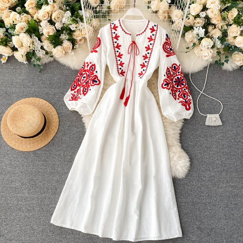Autumn Bohemian Embroidered Flower O-Neck Lantern Sleeve High Waist Pleated Dress CODE: KAR1672