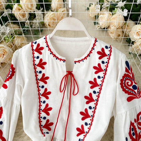 Autumn Bohemian Embroidered Flower O-Neck Lantern Sleeve High Waist Pleated Dress CODE: KAR1672