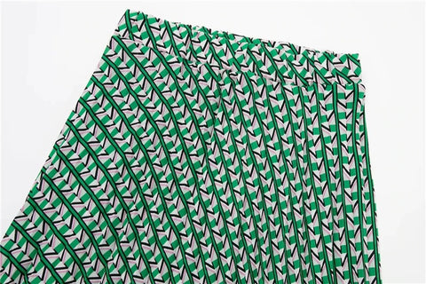 New Fashion Green Pleated Geometric Print Long High Waist Vintage Skirt Set CODE: KAR1715
