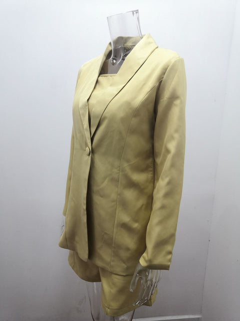 Summer Fashion Elegant Inside Vest Top Blazer and High Waist Short 3piece Set CODE: KAR1738