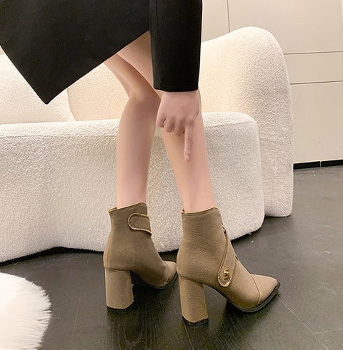 New Fashion Pointed Metal Buckle Front Zipper Simple Coarse Heel Short Boots CODE: KAR1809