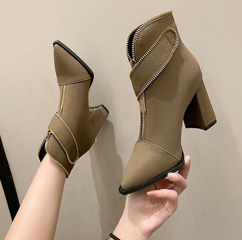 New Fashion Pointed Metal Buckle Front Zipper Simple Coarse Heel Short Boots CODE: KAR1809