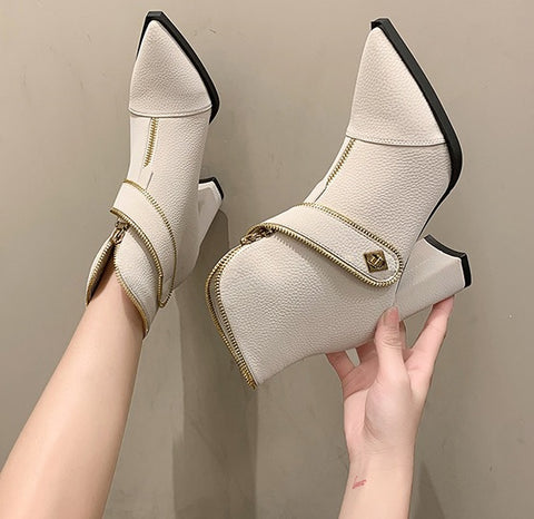 New Fashion Pointed Metal Buckle Front Zipper Simple Coarse Heel Short Boots CODE: KAR1809