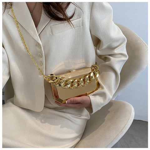 New High Quality Shoulder Luxury Crossbody Box Bag CODE: KAR1821