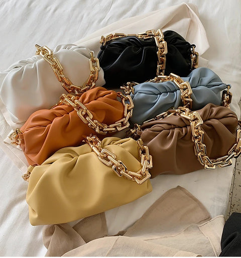 Gold chains dumpling Clip purse bag women CODE: KAR721