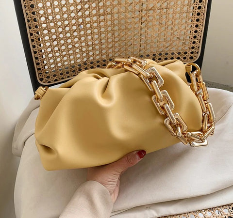 Gold chains dumpling Clip purse bag women CODE: KAR721