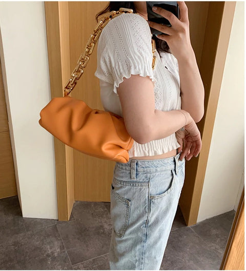 Gold chains dumpling Clip purse bag women CODE: KAR721