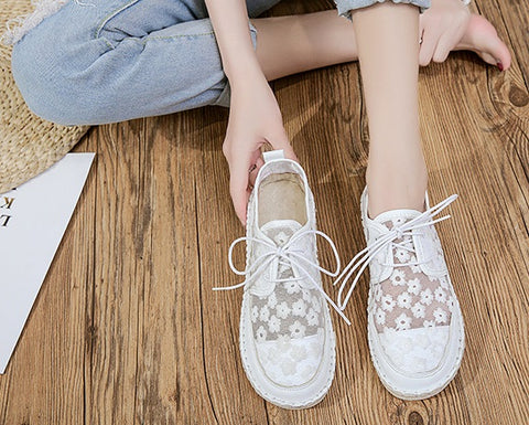Comfortabel Casual Shoes Lady Brand White Flat CODE: KAR723