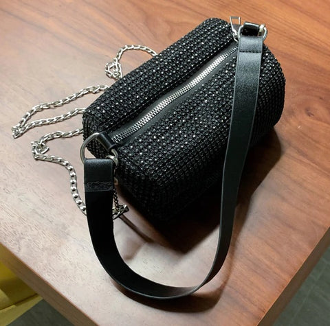 Women's chain small bag new fashion messenger bag CODE: KAR882