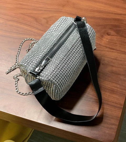 Women's chain small bag new fashion messenger bag CODE: KAR882