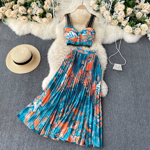 Short Lace Suspender Sexy Vest Top + High Waist Pleated Skirt Suit CODE: KAR900
