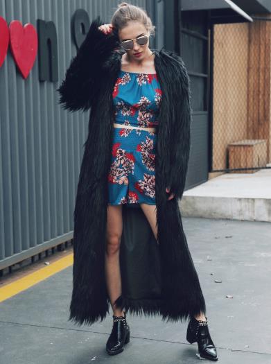 fur long paragraph floating coat CODE: mon745