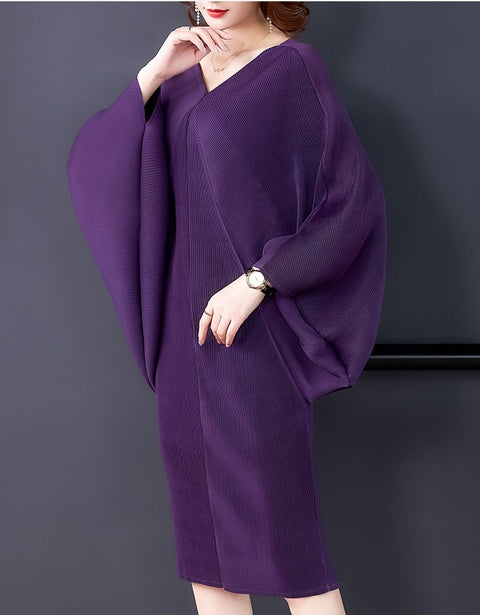 New Elegant Casual V-neck Pleated Fashionable Loose Slim Hem Split Bat Sleeve Bag Hip Mid-length Dress CODE: KAR1637