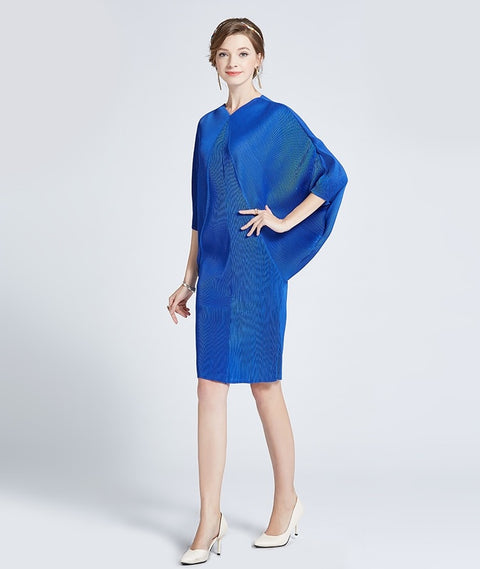 New Elegant Casual V-neck Pleated Fashionable Loose Slim Hem Split Bat Sleeve Bag Hip Mid-length Dress CODE: KAR1637