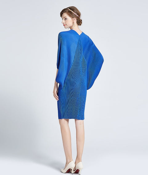 New Elegant Casual V-neck Pleated Fashionable Loose Slim Hem Split Bat Sleeve Bag Hip Mid-length Dress CODE: KAR1637
