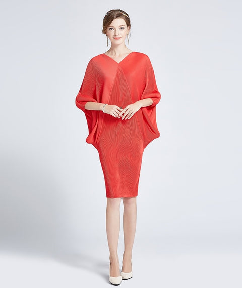 New Elegant Casual V-neck Pleated Fashionable Loose Slim Hem Split Bat Sleeve Bag Hip Mid-length Dress CODE: KAR1637