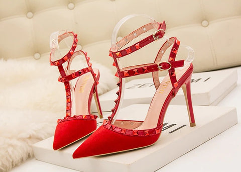 Sexy slim shallow mouth pointed hollow 10CM PUMP high-heel Rivet sandal CODE: KAR1758