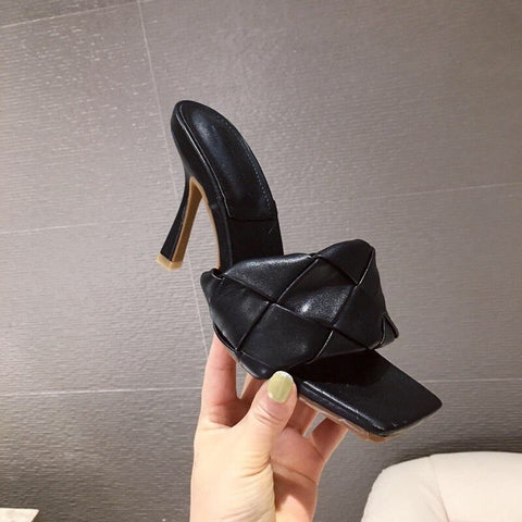 New trade weaving one-word belt high-heeled sandals CODE: KAR1940