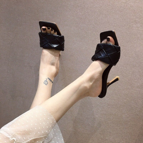 New trade weaving one-word belt high-heeled sandals CODE: KAR1940