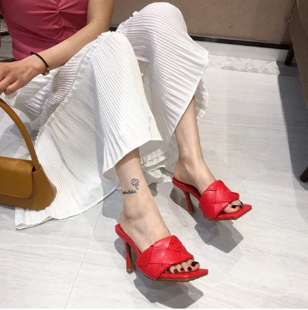 New trade weaving one-word belt high-heeled sandals CODE: KAR1940