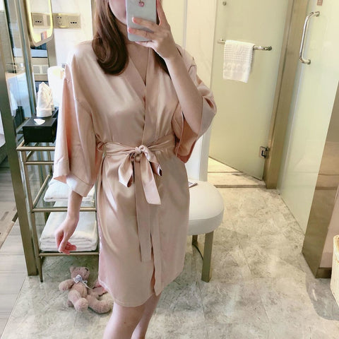 Short-sleeved thin sexy nightgown bathrobe CODE: KAR911