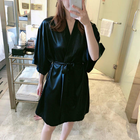 Short-sleeved thin sexy nightgown bathrobe CODE: KAR911