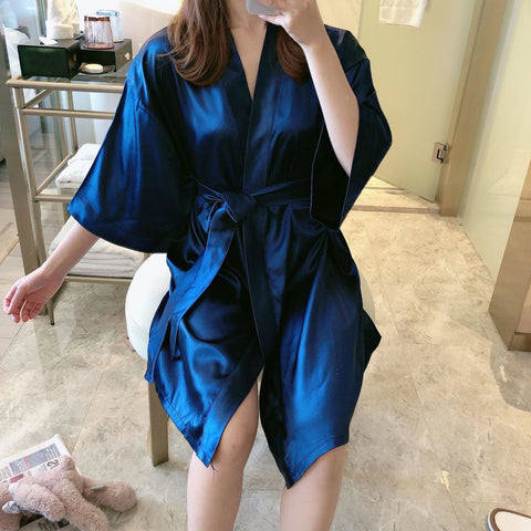 Short-sleeved thin sexy nightgown bathrobe CODE: KAR911