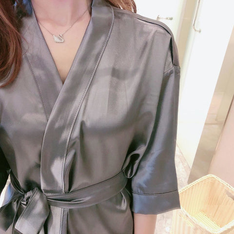 Short-sleeved thin sexy nightgown bathrobe CODE: KAR911