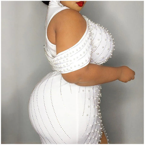 Turtleneck Bodycon Mini Dress with Pearl CODE: KAR941