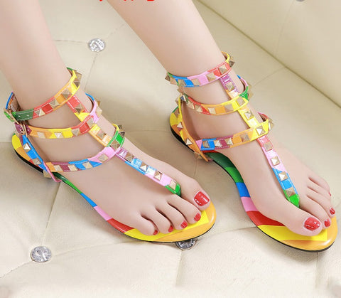 Colorful rivet Roman flat sandals CODE: mon1791