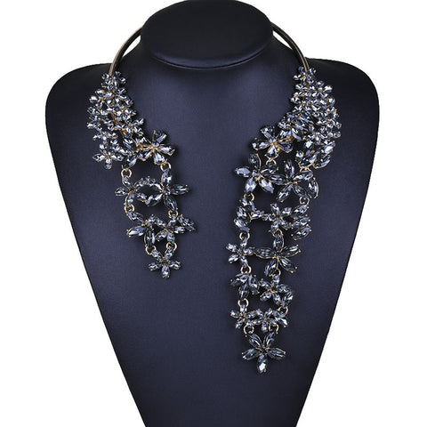 Creative studded diamond necklace  alloy neckpiece CODE: mon641
